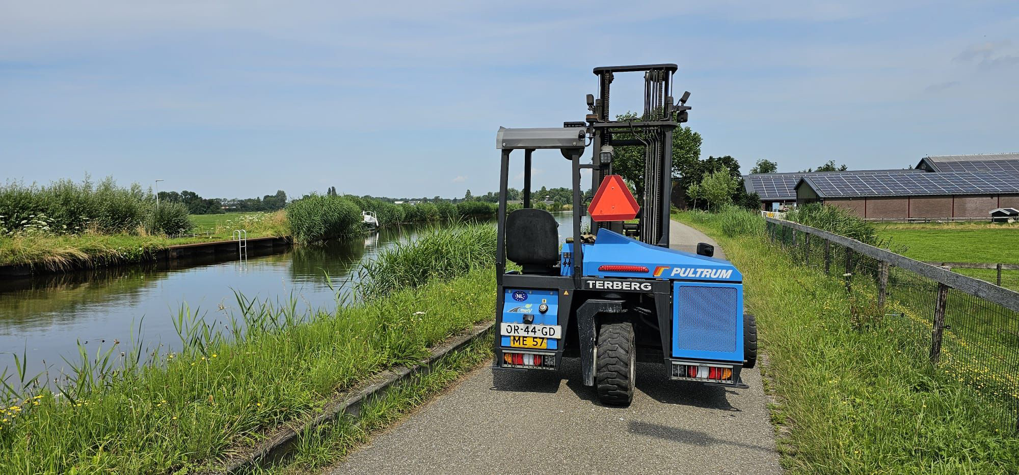 Kinglifters in Action at Pultrum Rijssen BV