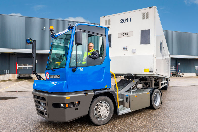H&amp;B Logistics operators enthousiast over de nieuwe Terberg YT193